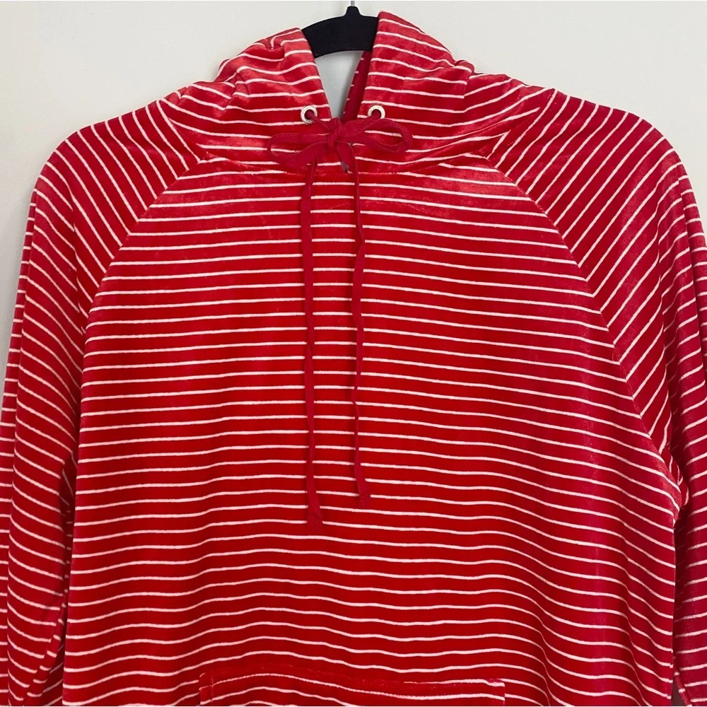 Vera Bradley Snow Stripe Polar Pullover Hoodie - Picture 4 of 9